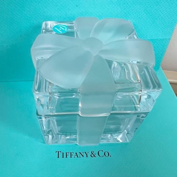 🔴Authentic TIFFANY & CO Vintage Crystal Trinket Jewelry Box🌺🔴 - Picture 2 of 8